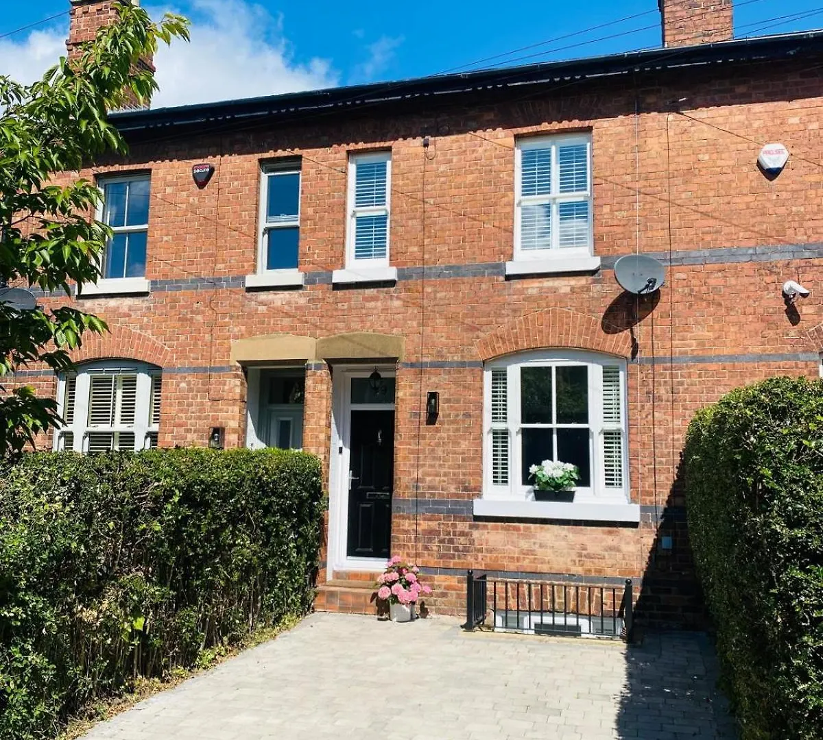 Holiday home Elegant Luxurious Refurbished Meticulous Villa Alderley Edge